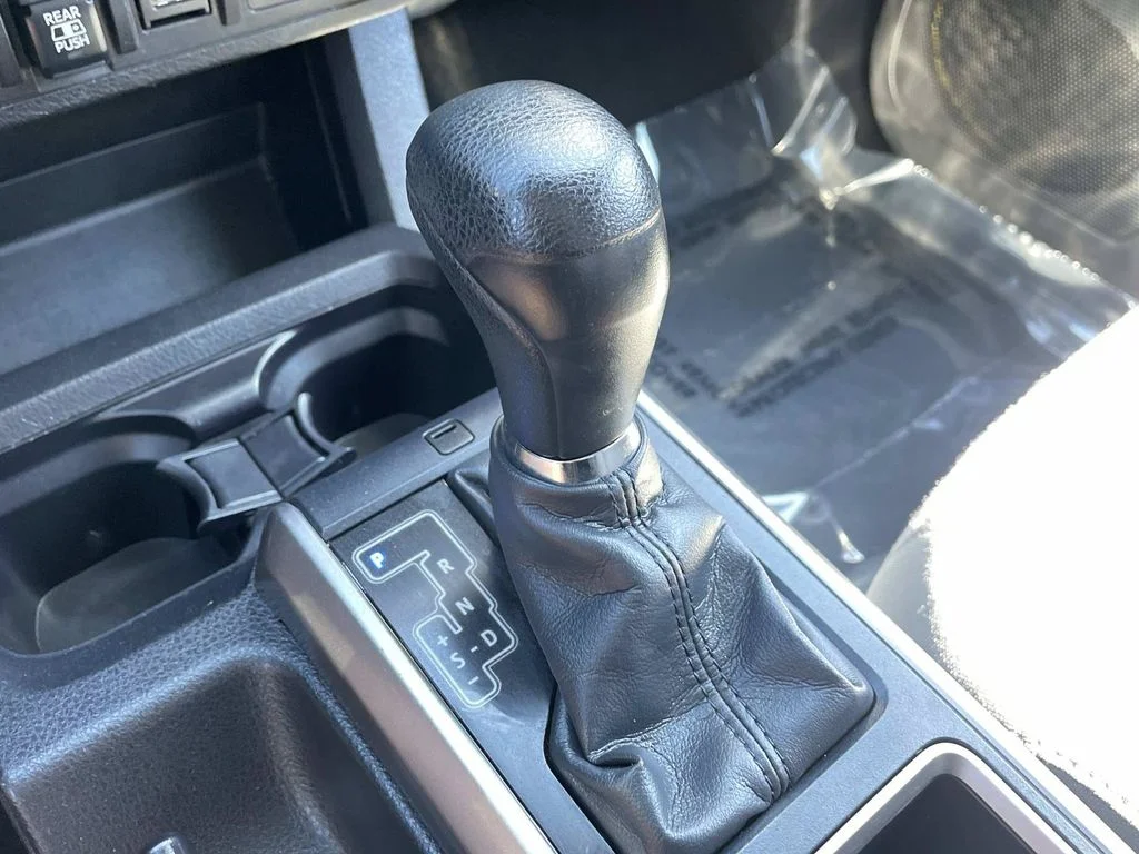 Used 2022 Gray Toyota SR5 image 40