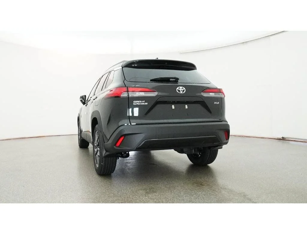 New 2026 Jet Black Toyota XLE image 29
