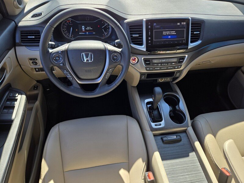 Used 2017  Honda EX-L image 13