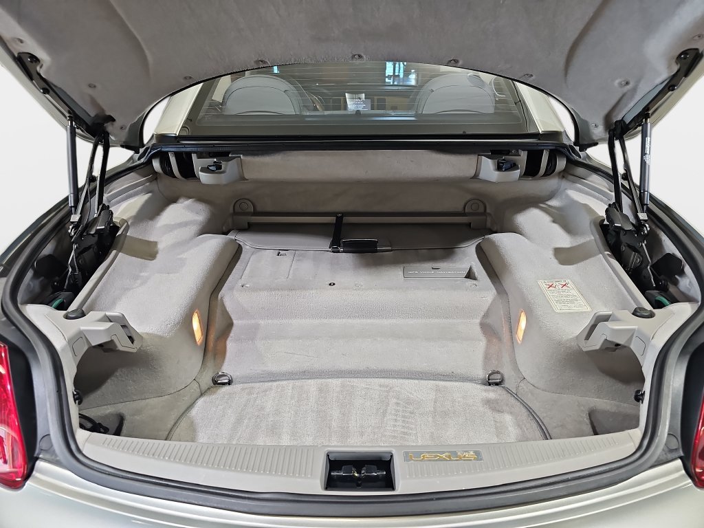 Used 2002 Silver Lexus 430 image 12
