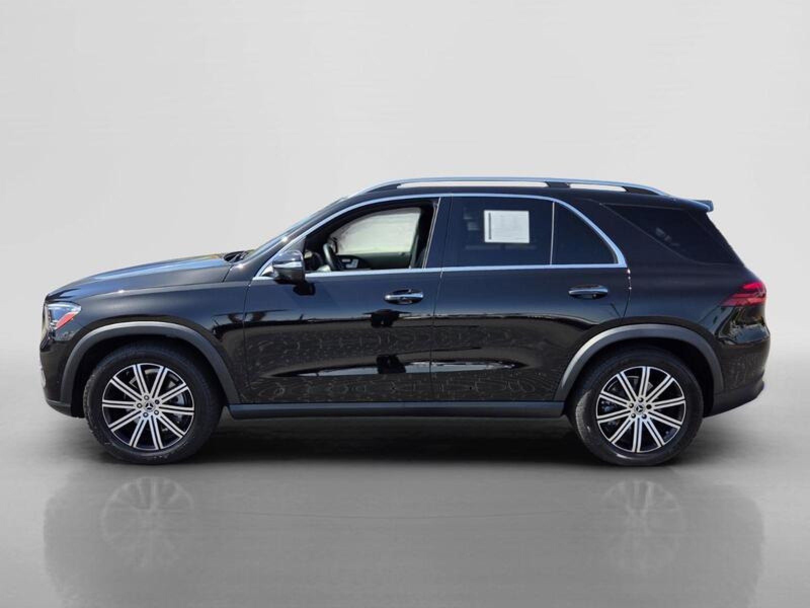 Certified Used 2026 Obsidian Black Metallic Mercedes-Benz GLE 350 image 2