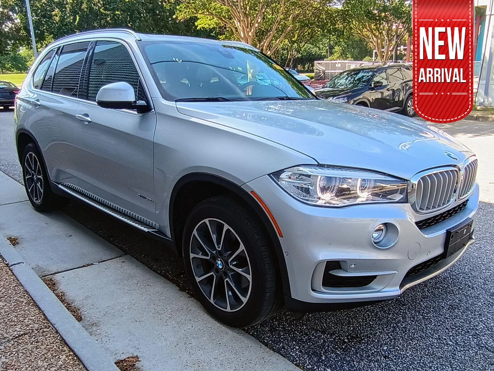 Used 2018 Glacier Silver Metallic BMW  image 1