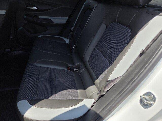 Used 2024 Summit White Buick Preferred image 23