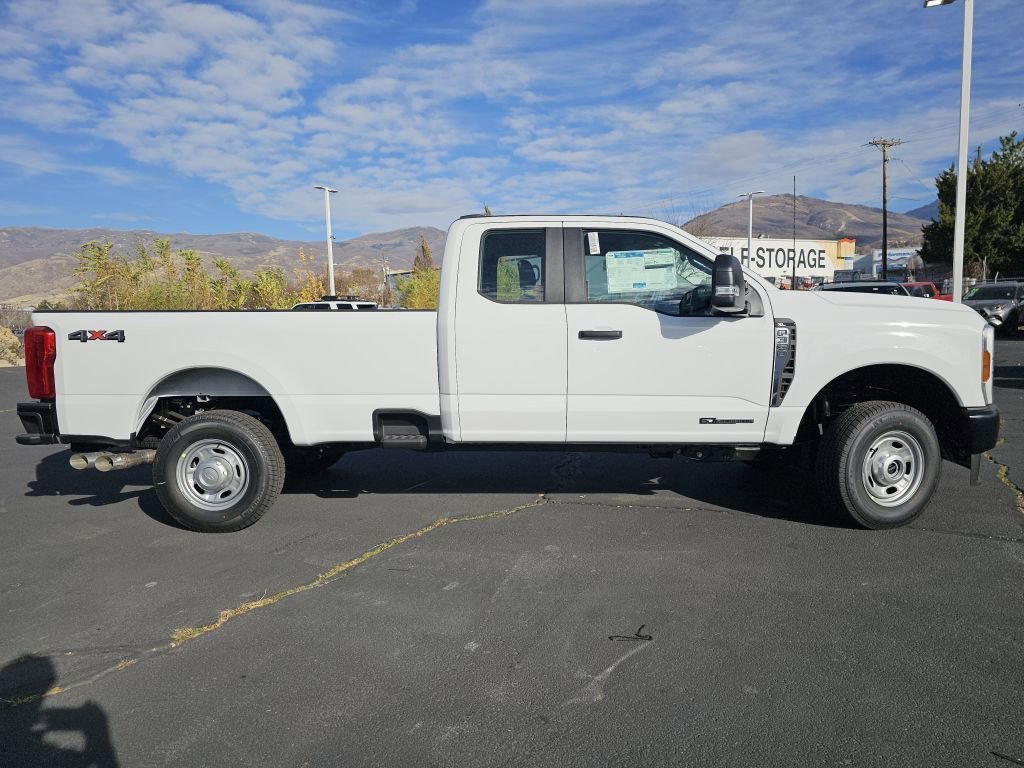 New 2026 Oxford White Ford XL image 25