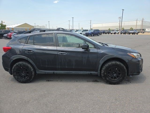 Used 2018 Dark Gray Metallic Subaru Limited image 2