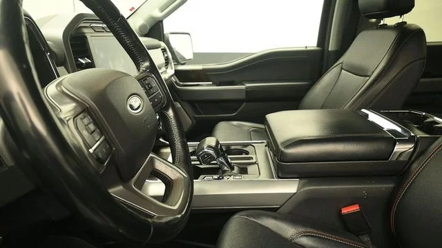 Used 2021 Black Metallic Ford Lariat image 19
