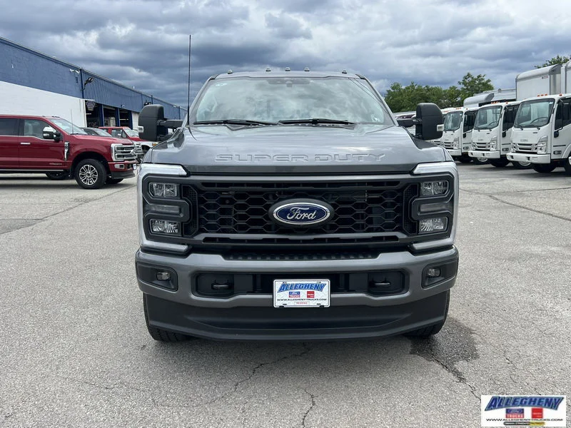 New 2024 Carbonized Gray Metallic Ford XLT image 3