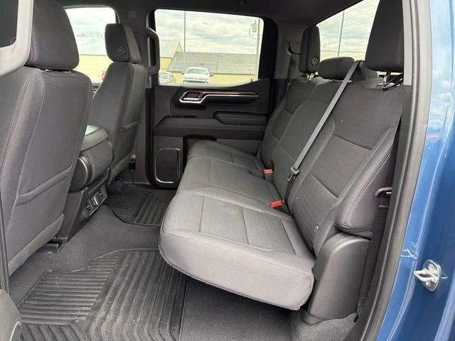 Used 2024 Lakeshore Blue Metallic Chevrolet LT (2FL) image 30