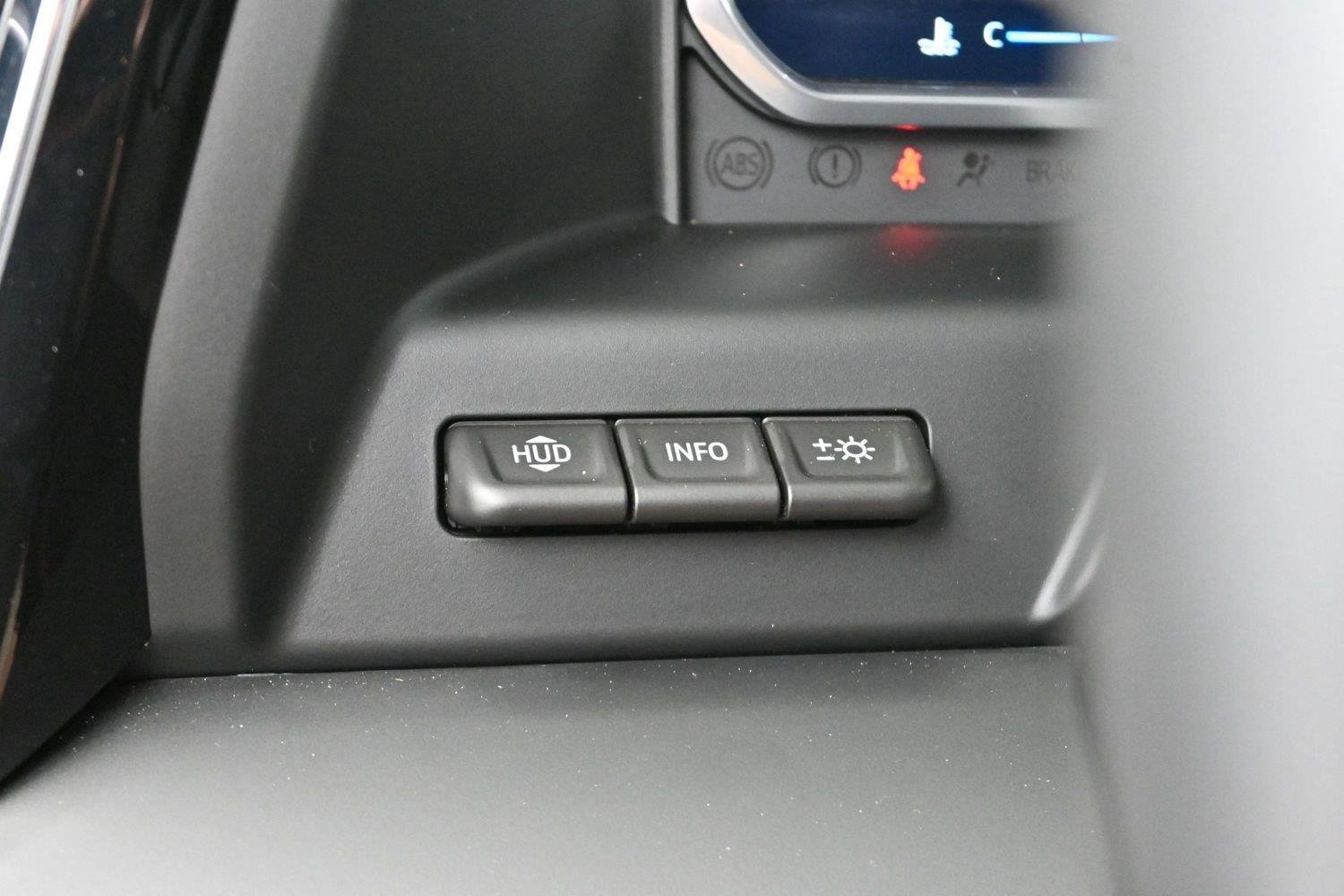 Used 2024 Onyx Black GMC Denali image 25