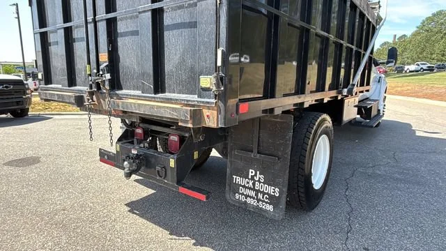 Used 2022  Ford NA image 36