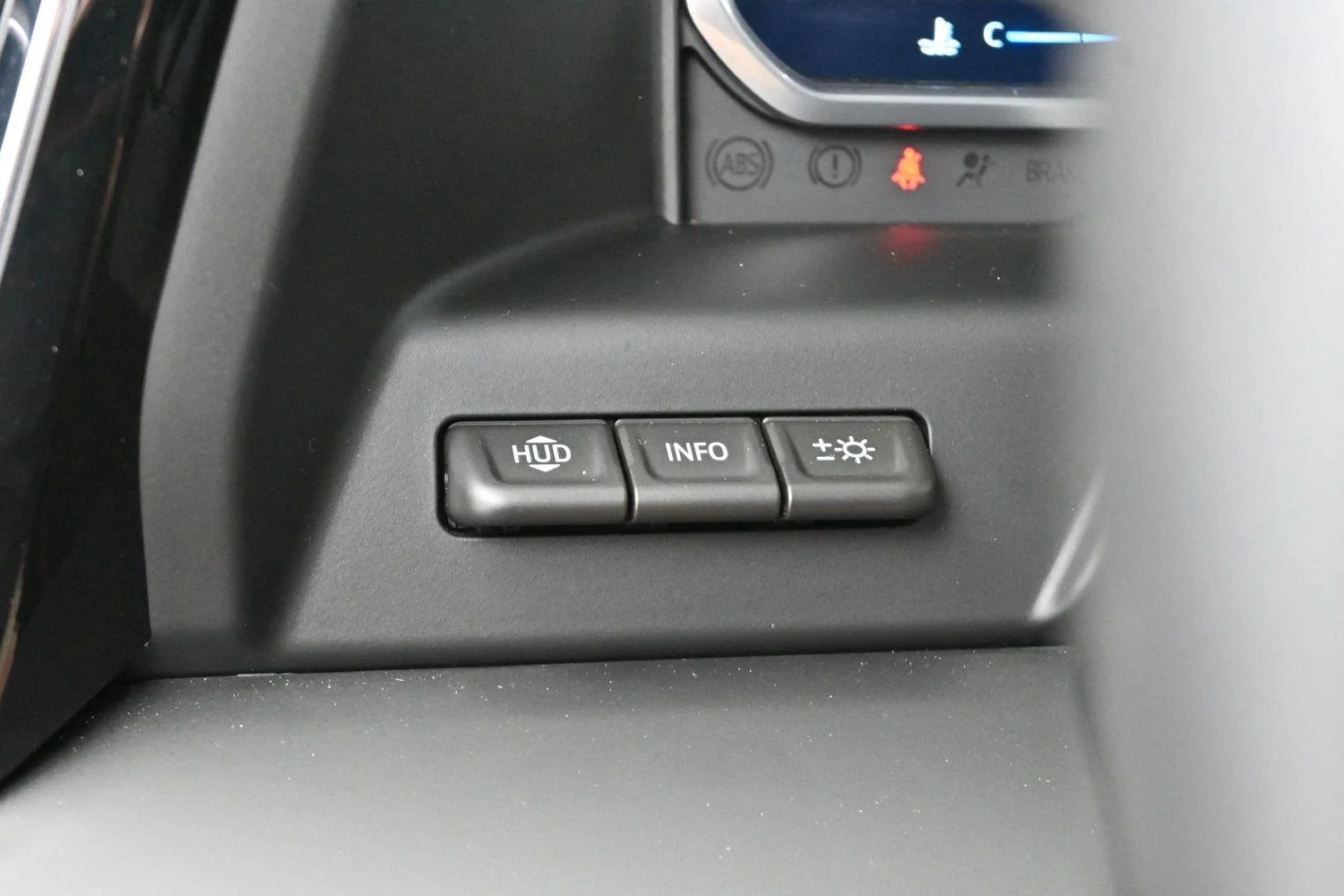 Used 2024 Onyx Black GMC Denali image 25