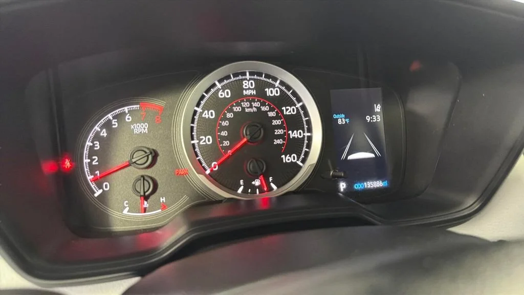 Used 2022 Off-white Toyota SE image 20