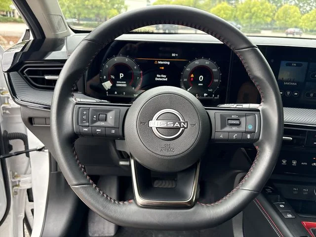 Used 2025 White Nissan SR image 14