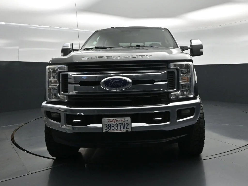 Used 2019 Gray Ford XLT image 18