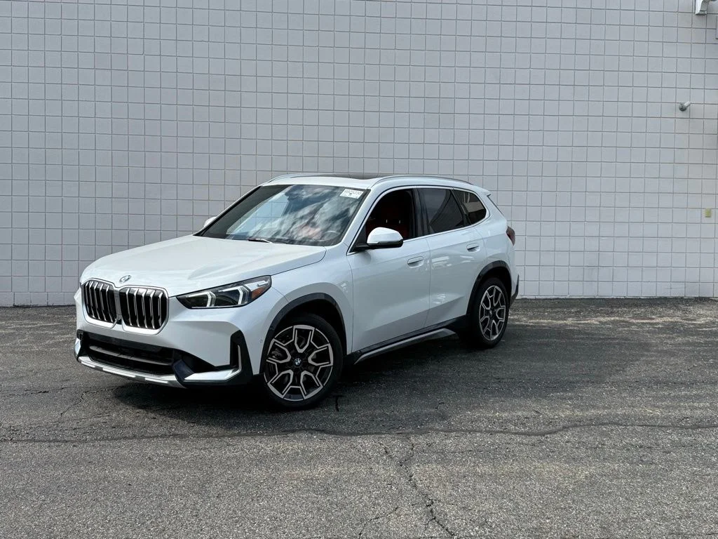 2025 BMW X1 xDrive28i's photo