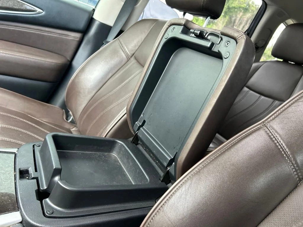 Used 2015 Black Obsidian INFINITI Base image 34