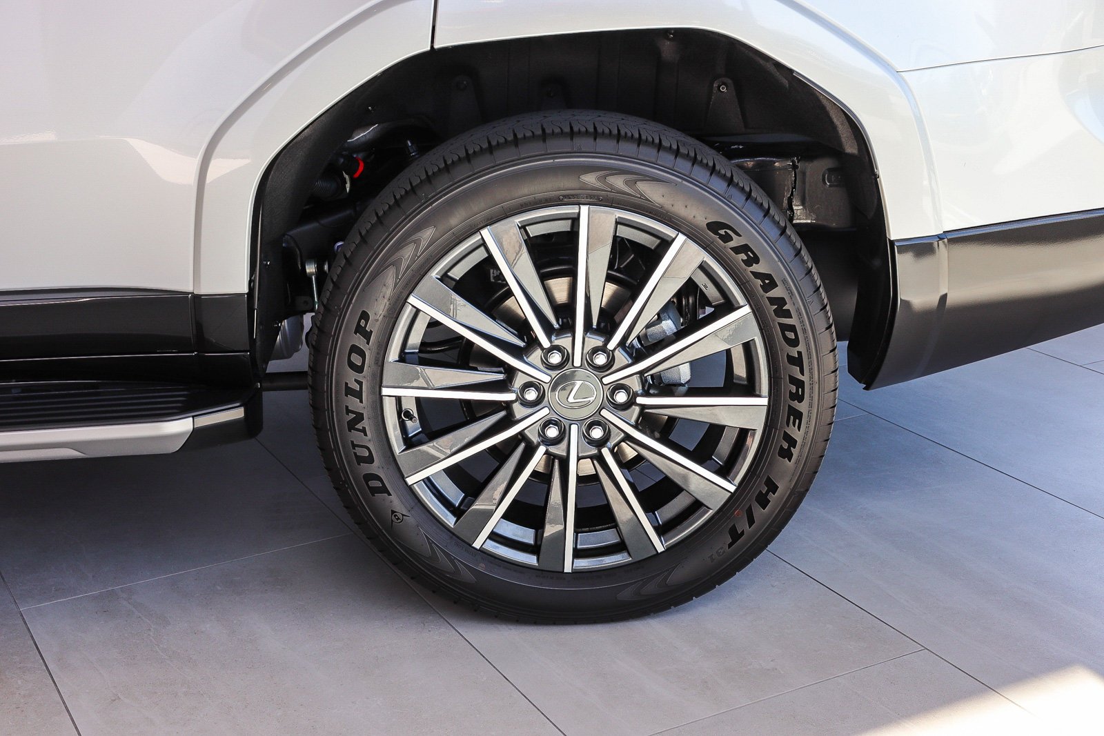 Certified Used 2026 White Lexus 550 Luxury image 10