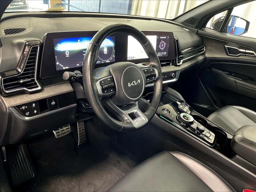 Used 2024 Gray Kia X-Line Prestige image 8