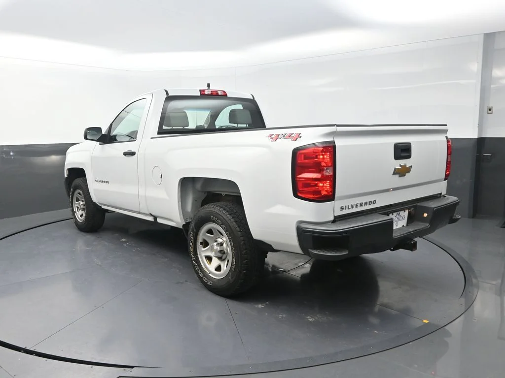 Used 2018 White Chevrolet WT image 8