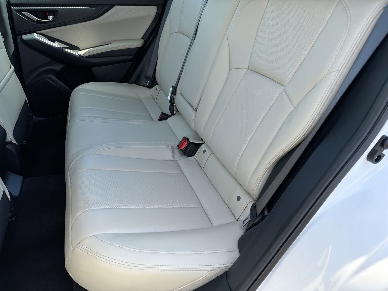 Used 2020 Crystal White Pearl Subaru Limited image 20