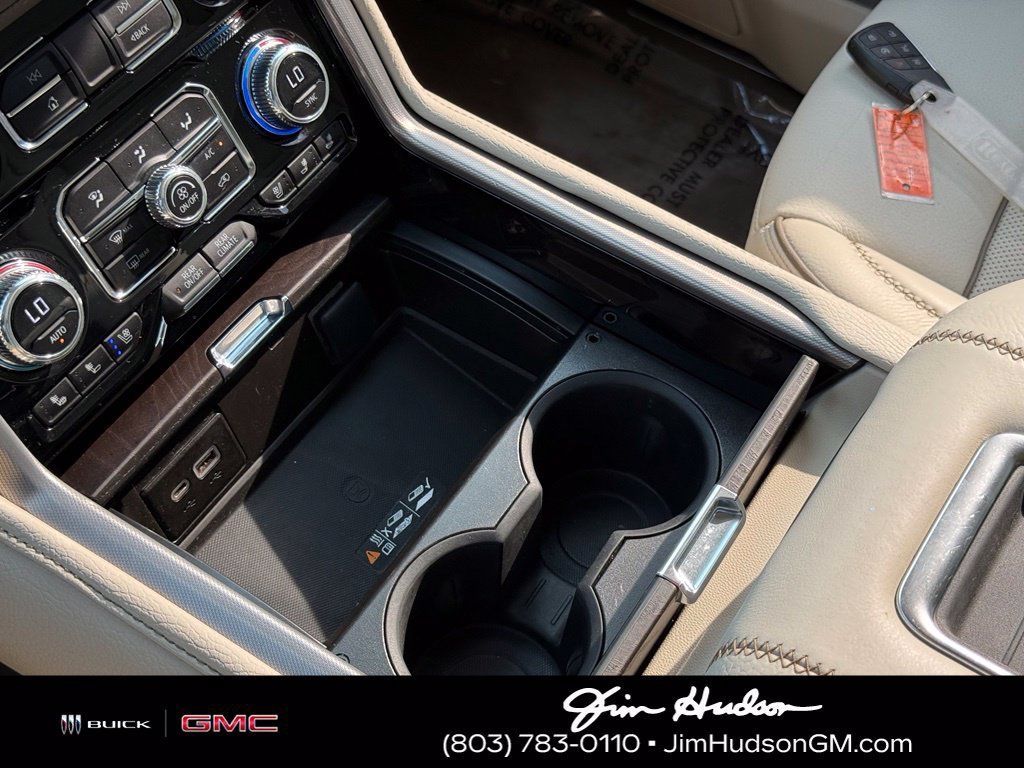 Used 2023 WHITE FROST TRICOAT GMC Denali image 35