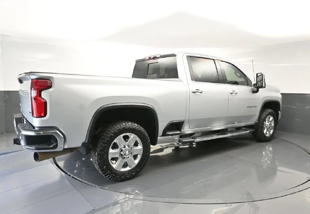 Used 2020 Silver Chevrolet LTZ image 7