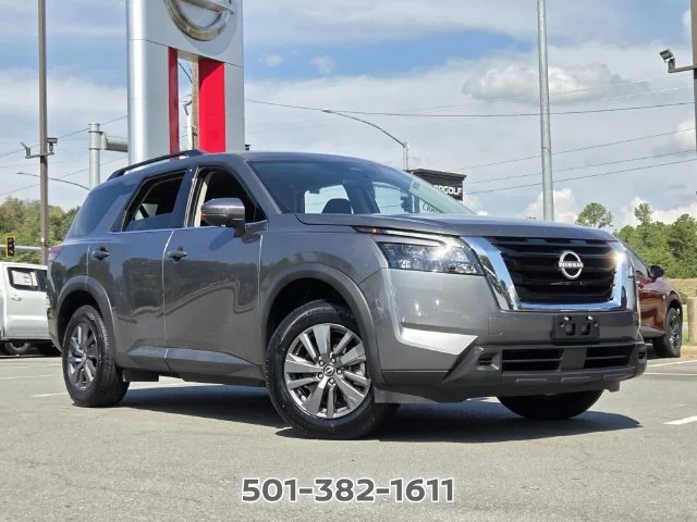 Used 2024 Gray Nissan SV image 21