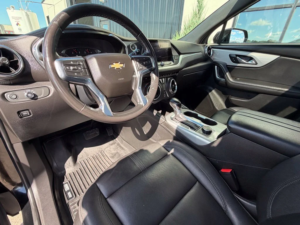 Used 2022 Black Chevrolet LT image 11