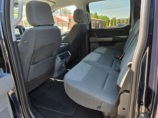 Used 2023 Blue Ford XLT image 12