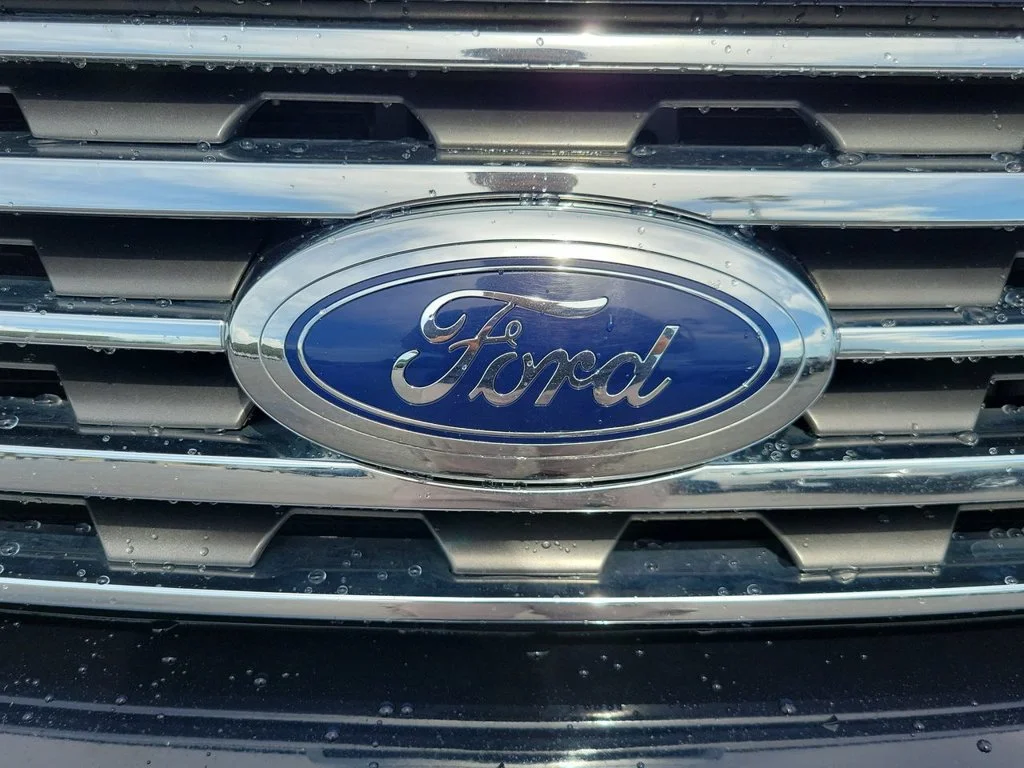 Used 2021 Blue Ford XLT image 30