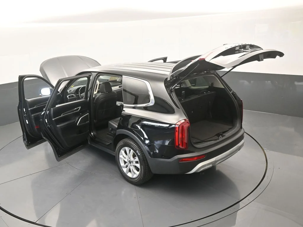 Used 2022 Ebony Black Kia LX image 69