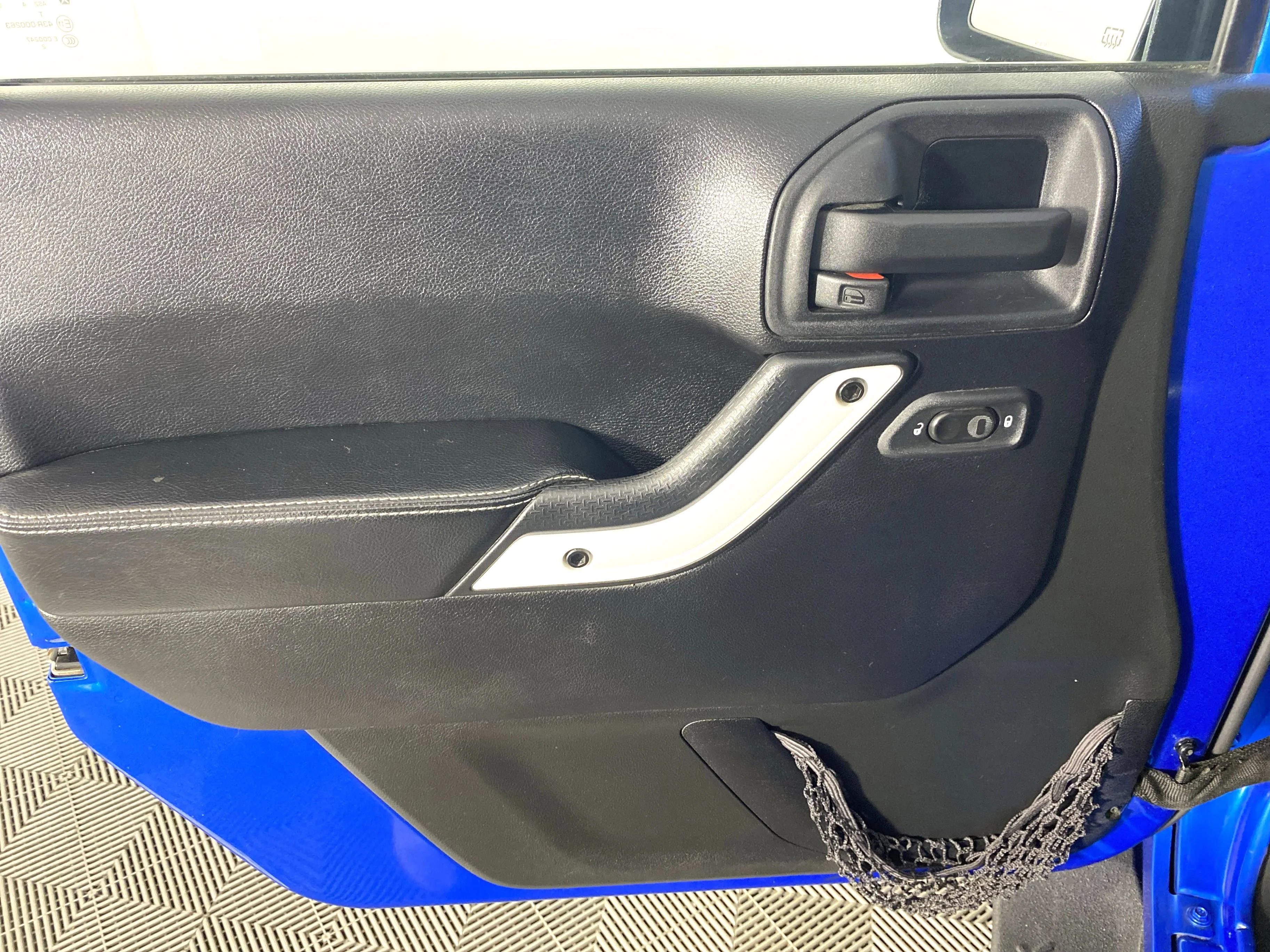 Used 2014 Hydro Blue Pearl Coat Jeep Polar Edition image 13