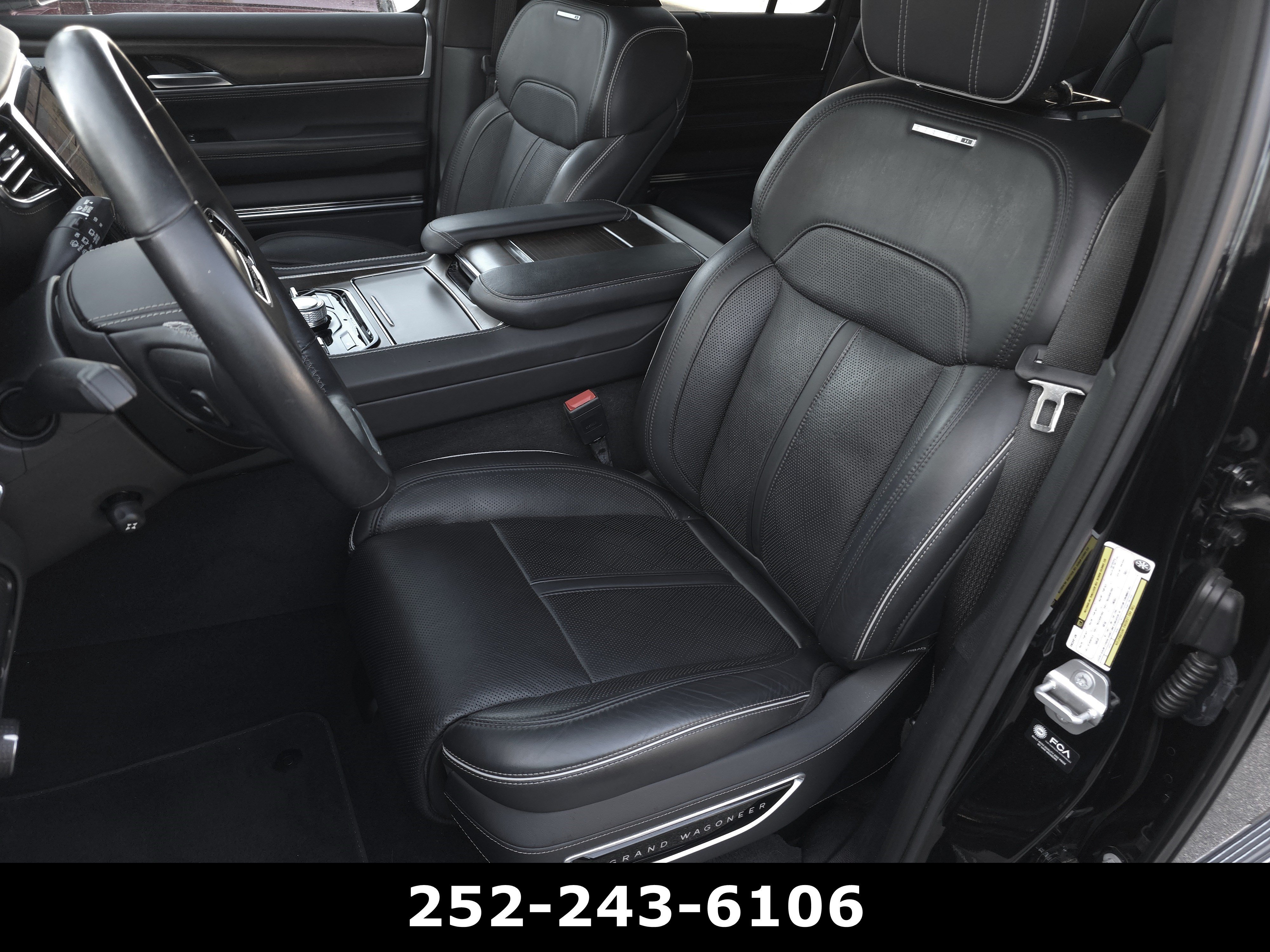 Used 2022 Diamond Black Crystal Pearlcoat Jeep Series II image 28