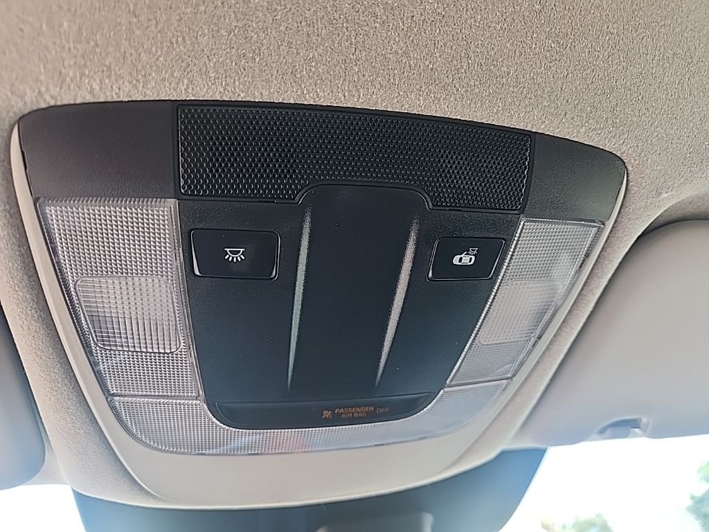Used 2025 White Kia LX image 25