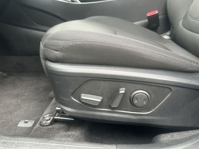 Used 2025 Gray Hyundai SEL image 16