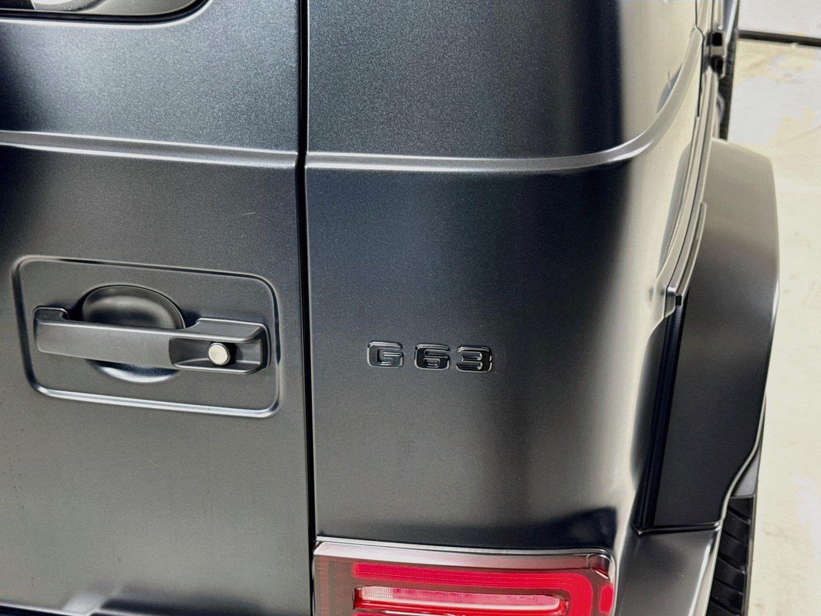 Used 2024 Obsidian Black Mercedes-Benz AMG® G 63 | Exclusive Int Pkg | Carbon Fiber Trim image 37