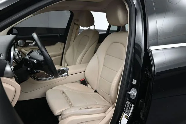 Used 2019 Black Mercedes-Benz GLC 300 image 5