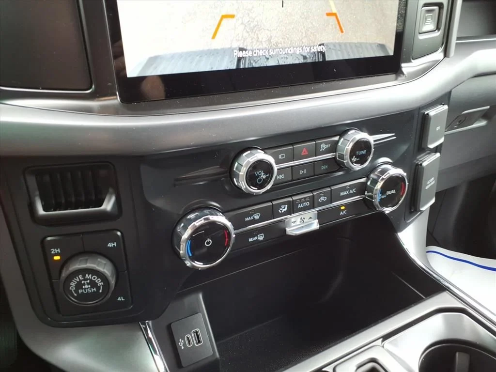 New 2026 Silver Ford XLT image 24