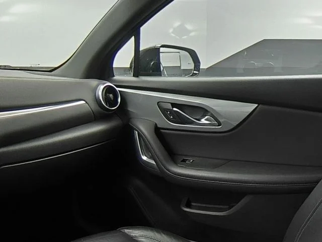 Used 2020 Black Chevrolet LT image 40