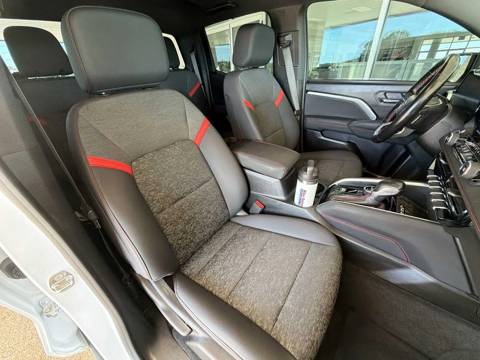 Used 2023 SUMMIT WHITE Chevrolet 4WD Z71 image 28