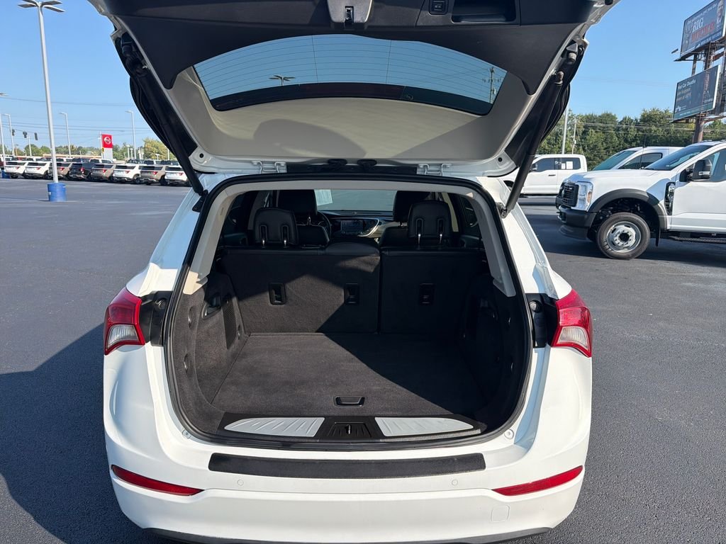 Used 2020 White Buick Essence image 9