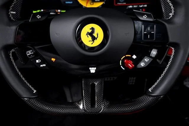Used 2023 Bianco Avus Ferrari  image 39