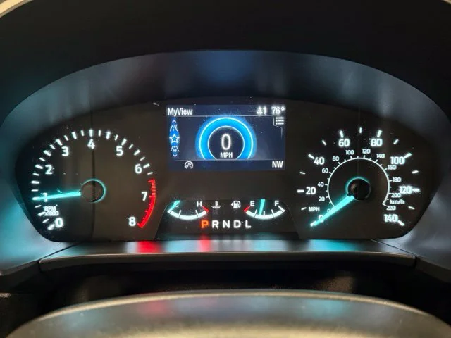 Used 2021 Silver Ford SE image 20