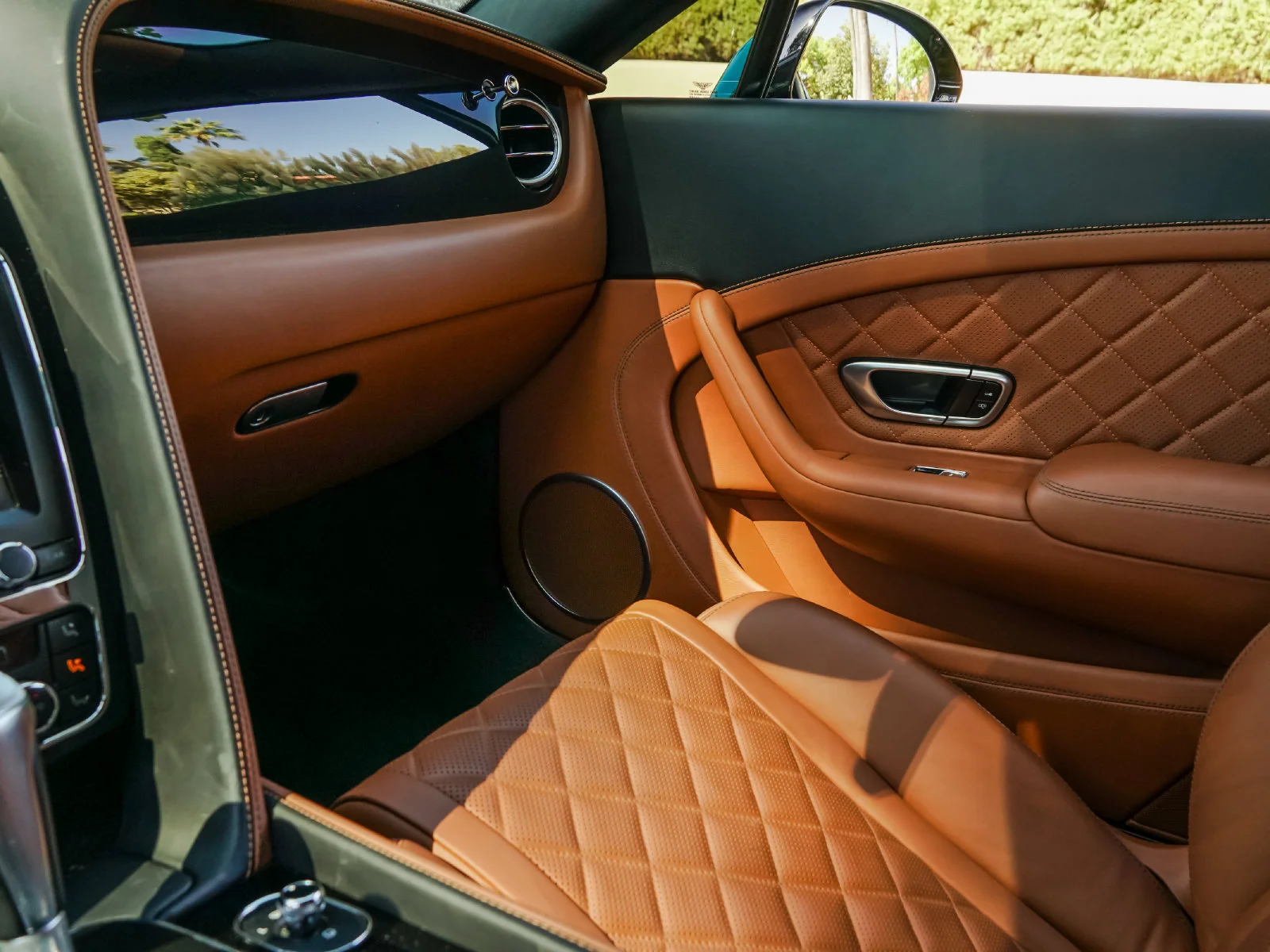 Certified Used 2017 Black Crystal Metallic Bentley V8 S image 18