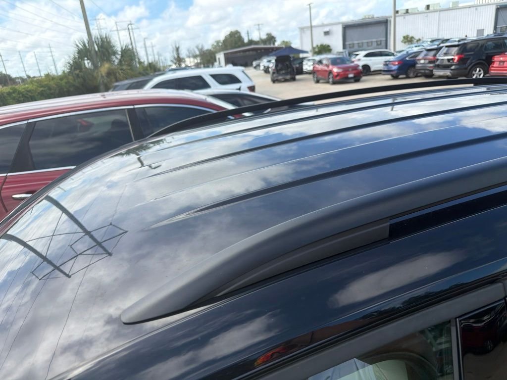 Certified Used 2022 Black Volkswagen 2.0T SE R-Line Black image 4