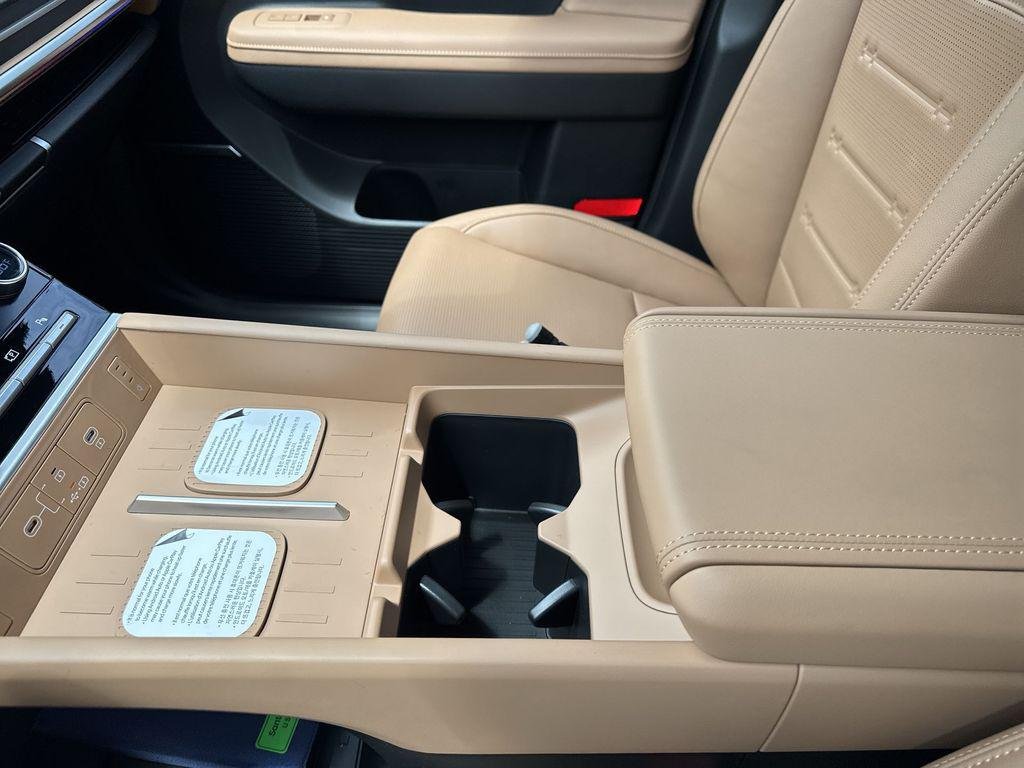 New 2026 White Hyundai Limited FWD image 24
