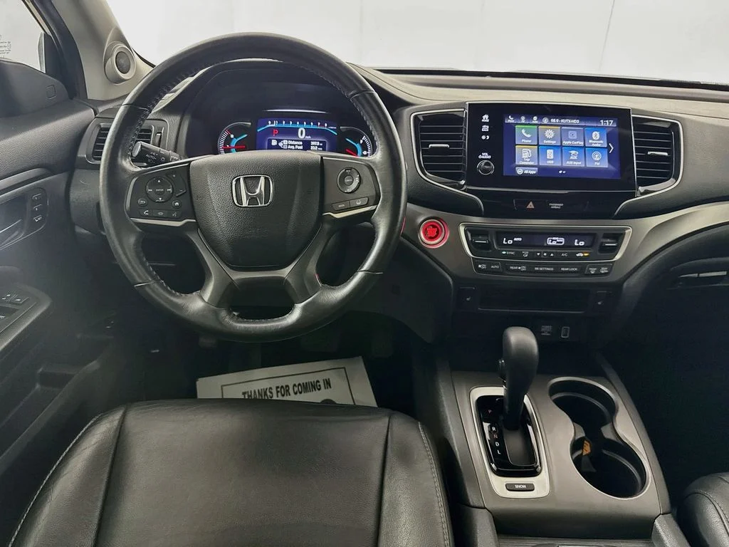 Used 2020 White Honda EX-L image 29