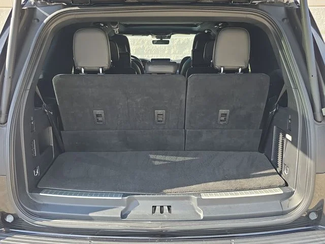 Used 2018 Black Velvet Lincoln Reserve image 34
