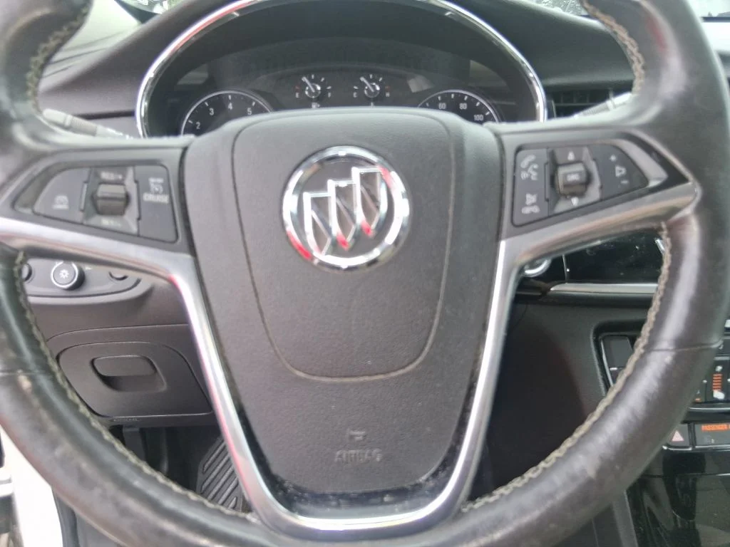 Used 2017 White Buick Essence image 11