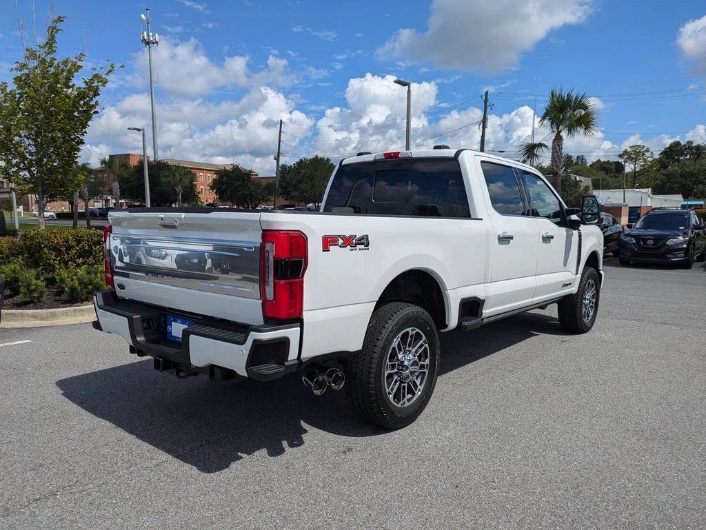 New 2026 Star White Metallic Tri-Coat Ford Platinum image 4